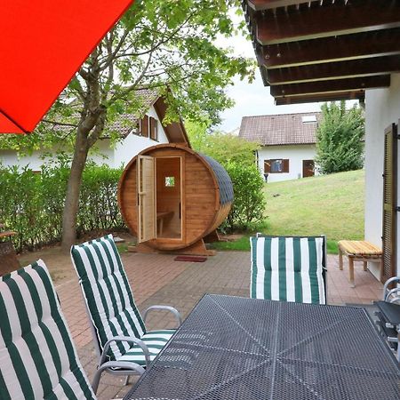 Seepark Kirchheim Ferienhaus Bei Nina Mit Sauna Exterior photo